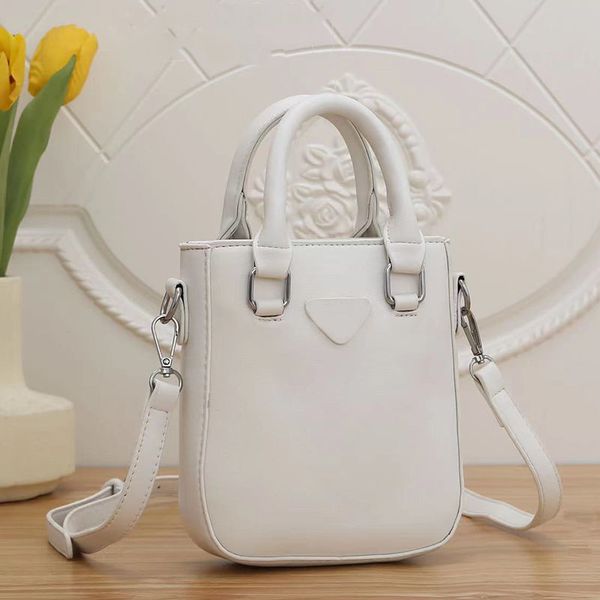 hh 22ss fashion women designers luxurys shoulder bag triangle logo mini cleo tote bags classic brand miuccia hobo bags lady purses re-editio
hh 22ss fashion women designers luxurys shoulder bag triangle logo mini cleo tote bags classic brand miuccia hobo bags lady purses re-editio