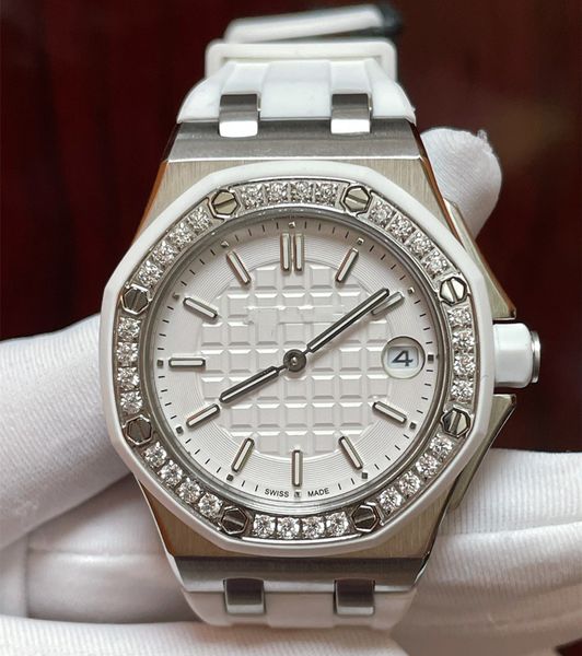 quartz movement women's watch 37mm case stainless steel silicone band fashion personality diamond designer watch luxury watches 2022 aa, Slivery;brown
quartz movement women's watch 37mm case stainless steel silicone band fashion personality diamond designer watch luxury watches 2022 aa, Slivery;brown