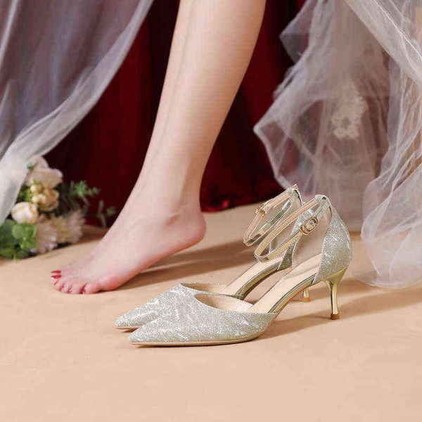 2022 french daily wedding sequin pointed middle heel's thin heels banquet pregnant women's single shoes, Black
2022 french daily wedding sequin pointed middle heel's thin heels banquet pregnant women's single shoes, Black