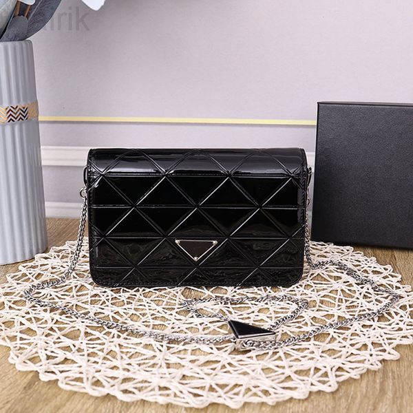 crossbody bag chain bags women crossbody handbag flap wallet adjustable shoulder strap bright leather interior zipper pocket triangle purse
crossbody bag chain bags women crossbody handbag flap wallet adjustable shoulder strap bright leather interior zipper pocket triangle purse