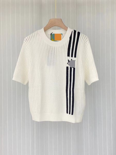 68 2022 runway summer brand same style t shirt crew neck short sleeve pullover cotton white pink crew neck women's sweaters meiyi, White;black
68 2022 runway summer brand same style t shirt crew neck short sleeve pullover cotton white pink crew neck women's sweaters meiyi, White;black