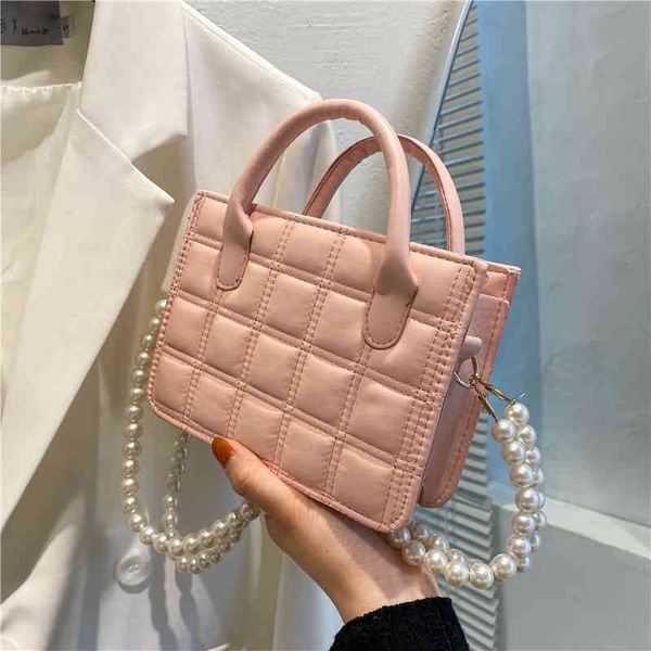 design bag female summer new fashion mini square pearl chain portable single shoulder cross wholesale western style ladies designer bags
design bag female summer new fashion mini square pearl chain portable single shoulder cross wholesale western style ladies designer bags