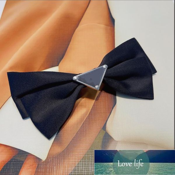 fashion retro bow hair clips lovely sweet girl hair accessories with triangular logo america and europe pop cute, Golden;silver
fashion retro bow hair clips lovely sweet girl hair accessories with triangular logo america and europe pop cute, Golden;silver