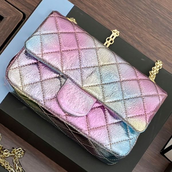 high-end women shiny designer bags colorful multicolor leather flap mini shoulder bag luxury contrast color gold-tone metal chains crossbody
high-end women shiny designer bags colorful multicolor leather flap mini shoulder bag luxury contrast color gold-tone metal chains crossbody