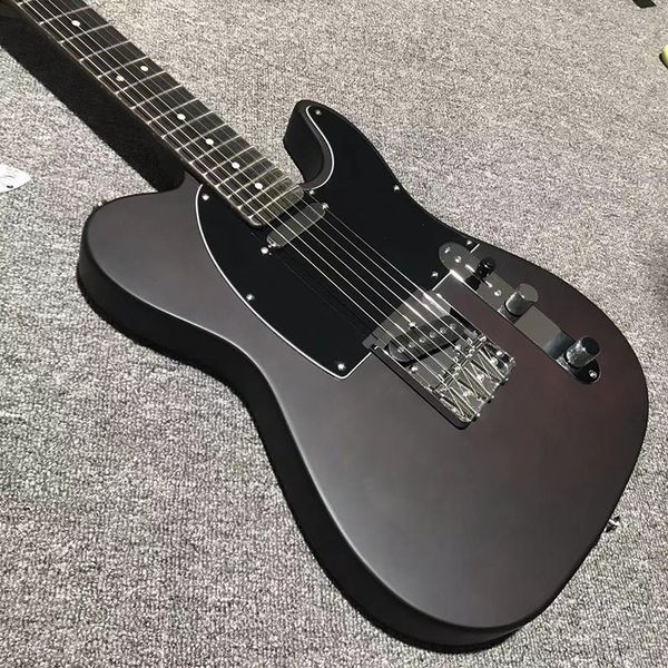 classic brand electric guitar, dark brown matte surface, high-quality wood guarantee, door-to-door delivery.
classic brand electric guitar, dark brown matte surface, high-quality wood guarantee, door-to-door delivery.