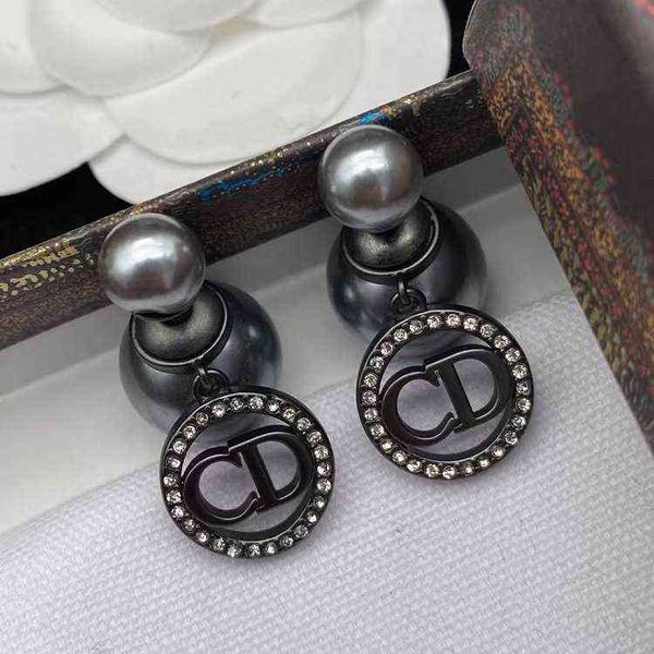 black pearl earrings diamond ring edge fashion simple temperament female earrings, Golden
black pearl earrings diamond ring edge fashion simple temperament female earrings, Golden