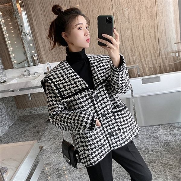 bella women plaid tweed short coat lady korean pocket woolen jacket outwear female turn down collar short coats 201222, Black
bella women plaid tweed short coat lady korean pocket woolen jacket outwear female turn down collar short coats 201222, Black
