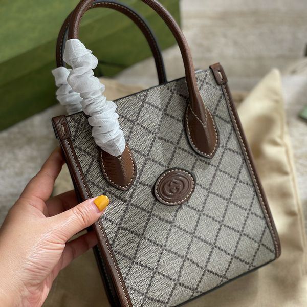 luxury designers new fashion plain lady handbags totes wallets diamond lattice letter shopping bags open interior zipper pocket underarm thr
luxury designers new fashion plain lady handbags totes wallets diamond lattice letter shopping bags open interior zipper pocket underarm thr