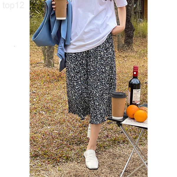 designer mm · c spring 2022 new 13 line floral skirt, pleated a-line children's dress 82203 2022, White
designer mm · c spring 2022 new 13 line floral skirt, pleated a-line children's dress 82203 2022, White