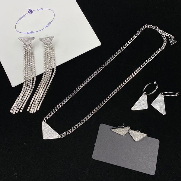 women designer earings necklace fashion womens jewelry diamonds luxurys designers earrings studs long earrings p necklaces 2203223276b, Golden;silver
women designer earings necklace fashion womens jewelry diamonds luxurys designers earrings studs long earrings p necklaces 2203223276b, Golden;silver