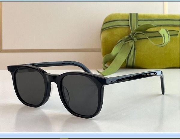 2022 women men sunglasses black thin plank wrap frame dark grey square grey lenses available with box, White;black
2022 women men sunglasses black thin plank wrap frame dark grey square grey lenses available with box, White;black