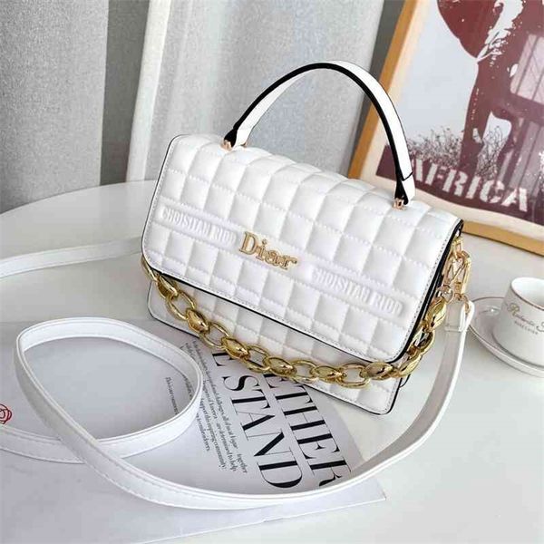 wholesale store 75% off discounts net red simple fashion small square diagonal cross single shoulder chain bag
wholesale store 75% off discounts net red simple fashion small square diagonal cross single shoulder chain bag