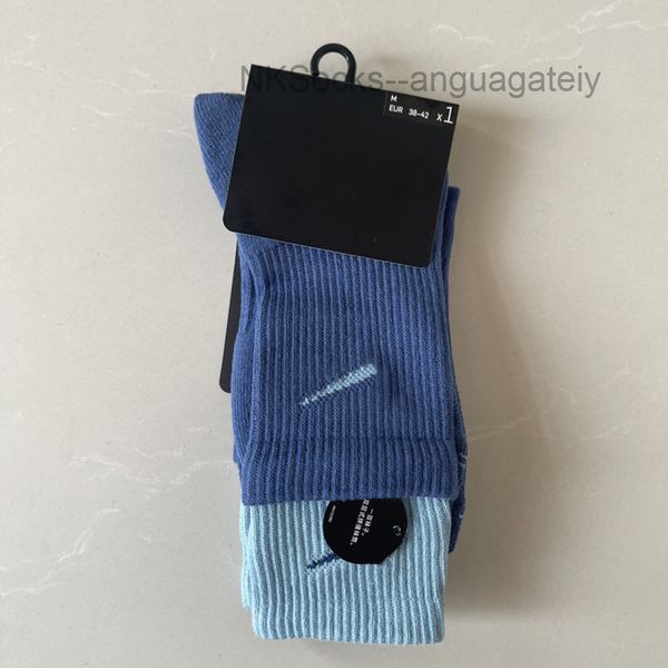 men fashion classic socks hook brand color stitched men's women's long tube sports training sock street couple middle tubes luxury, Black
men fashion classic socks hook brand color stitched men's women's long tube sports training sock street couple middle tubes luxury, Black