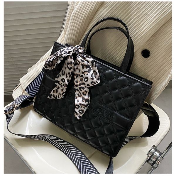 spring and summer popular simple ins fashion women's net red foreign style diagonal small 70% off wholesale sales
spring and summer popular simple ins fashion women's net red foreign style diagonal small 70% off wholesale sales