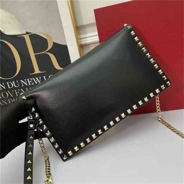 purse new mobile phone bag leather large capacity hand bag business leisure envelope packaging rivet single shoulder messenger women's
purse new mobile phone bag leather large capacity hand bag business leisure envelope packaging rivet single shoulder messenger women's