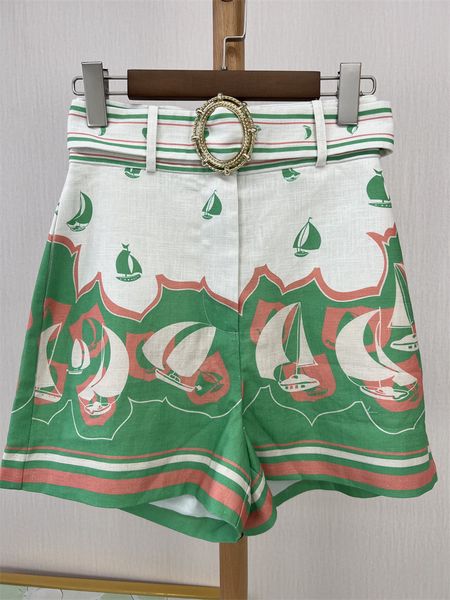 australian brand 2022 summer season fashion shorts pants holiday style wide leg ramie green floral printed zipper fly branded with tags and, Black;white
australian brand 2022 summer season fashion shorts pants holiday style wide leg ramie green floral printed zipper fly branded with tags and, Black;white