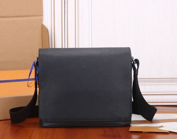 shoulder bags genuine leather briefcases men designer handbags bolsas messenger bag flowers crossbody bag epacket school fashion quality lux
shoulder bags genuine leather briefcases men designer handbags bolsas messenger bag flowers crossbody bag epacket school fashion quality lux