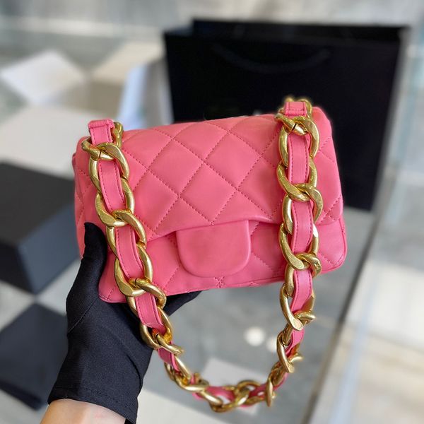france womens vinatge classic mini flap lamsbkin thick chain bags underarm gold metal hardware turn lock armpit purse pink black white luxur
france womens vinatge classic mini flap lamsbkin thick chain bags underarm gold metal hardware turn lock armpit purse pink black white luxur