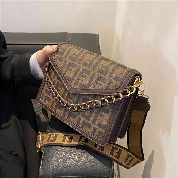 women's autumn and winter new popular chain fashion single small square broadband messenger clearance outlet sale
women's autumn and winter new popular chain fashion single small square broadband messenger clearance outlet sale