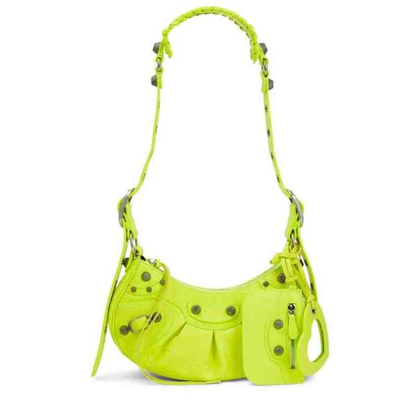 balenciiaga cross body spring / summer le cagole xs fluorescent yellow women's crocodile shoulder bag
balenciiaga cross body spring / summer le cagole xs fluorescent yellow women's crocodile shoulder bag