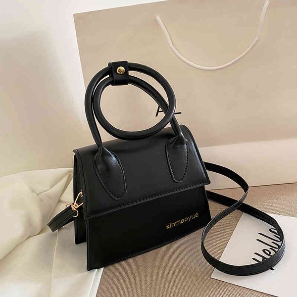 summer new texture fashion simple embroidery thread women temperament messenger leather shoulder bags ladies
summer new texture fashion simple embroidery thread women temperament messenger leather shoulder bags ladies