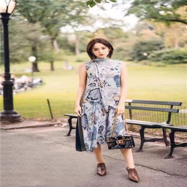 casual dresses spring / summer gulinaza same layered skirt irregular pleated sleeveless dress, Black;gray
casual dresses spring / summer gulinaza same layered skirt irregular pleated sleeveless dress, Black;gray