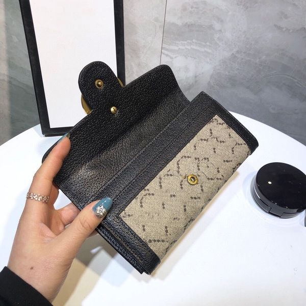 quality letter women wallet large capacity metal buckle flap clutch bags pocket brand multi-card slot credit card holder bag ladies storage, Red;black
quality letter women wallet large capacity metal buckle flap clutch bags pocket brand multi-card slot credit card holder bag ladies storage, Red;black