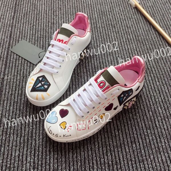 designer shoes splicing trendy sneakers men women genuine leather flat print white black chaussures sport casual trainers 
designer shoes splicing trendy sneakers men women genuine leather flat print white black chaussures sport casual trainers