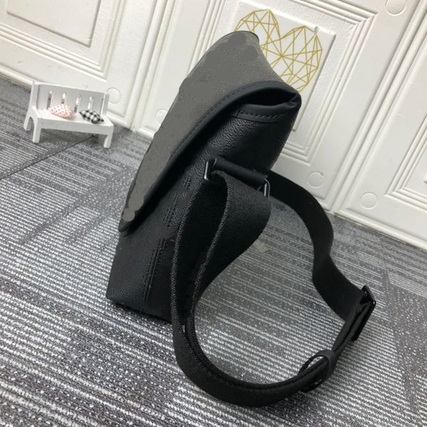 fall/winter fabric leather messenger bag nylon fabric and calfskin material designer unisex2022
fall/winter fabric leather messenger bag nylon fabric and calfskin material designer unisex2022