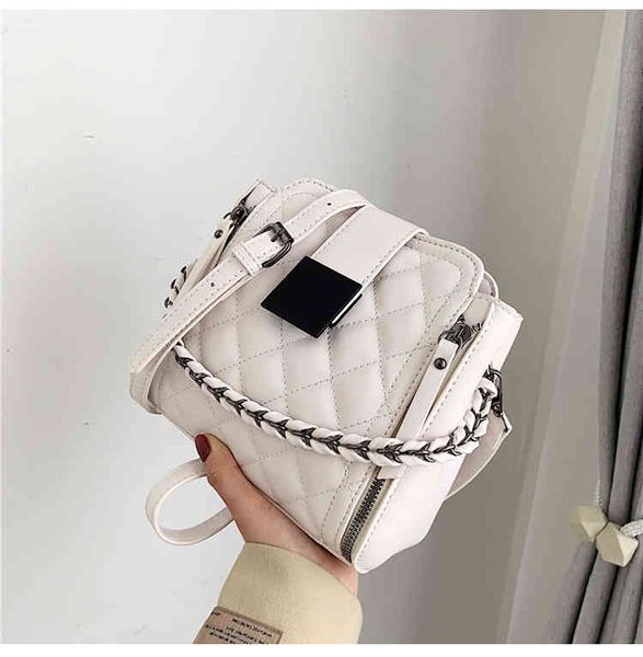 women's 2022 summer new bucket chain portable shoulder bag 2022 brand luxury fashion design ladies handbags
women's 2022 summer new bucket chain portable shoulder bag 2022 brand luxury fashion design ladies handbags