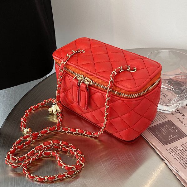 lattice square box mini pu leather crossbody bags for women 2021 fashion women's designer handbags chain shoulder messenger bags y22080
lattice square box mini pu leather crossbody bags for women 2021 fashion women's designer handbags chain shoulder messenger bags y22080