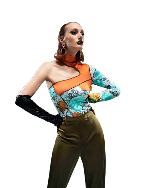 x ebib allover print asymmetrical neck seam h6lu#, White 
x ebib allover print asymmetrical neck seam h6lu#, White