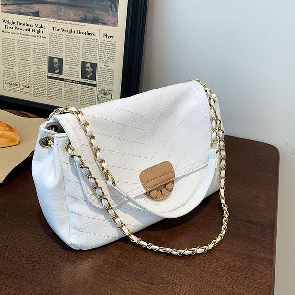 evening bags retro large capacity bag embroidery line 2022 fashion chain women's single shoulder armpit girl sac
evening bags retro large capacity bag embroidery line 2022 fashion chain women's single shoulder armpit girl sac