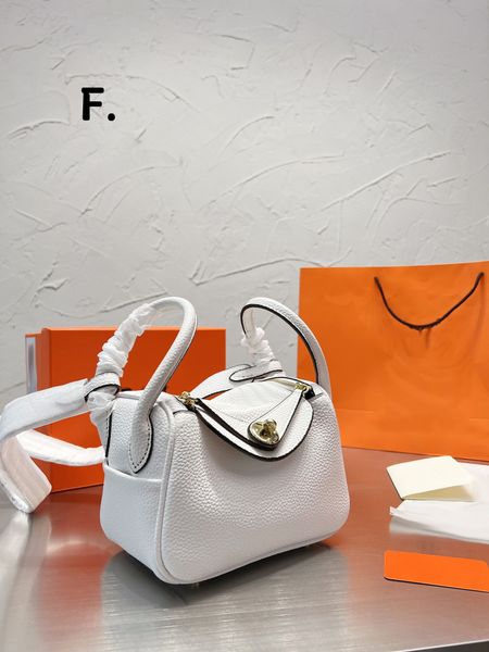 designers shoulder bag luxurious tote purse handbag message bags cluth brand classic genuine leather crossbody lady original box mini 19cm o
designers shoulder bag luxurious tote purse handbag message bags cluth brand classic genuine leather crossbody lady original box mini 19cm o