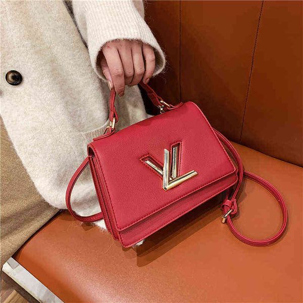luxury designer handbag shoulder fashion litchi turn crossbody for women pu leather female 2022 concise messenger bag
luxury designer handbag shoulder fashion litchi turn crossbody for women pu leather female 2022 concise messenger bag