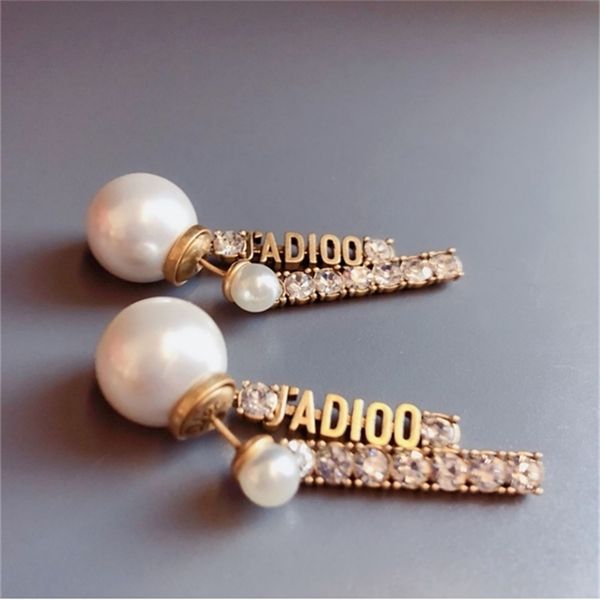 2022 20% off designer jewelry d super flash diamond studded earrings pearl letter feminine style versatile earrings, Golden
2022 20% off designer jewelry d super flash diamond studded earrings pearl letter feminine style versatile earrings, Golden