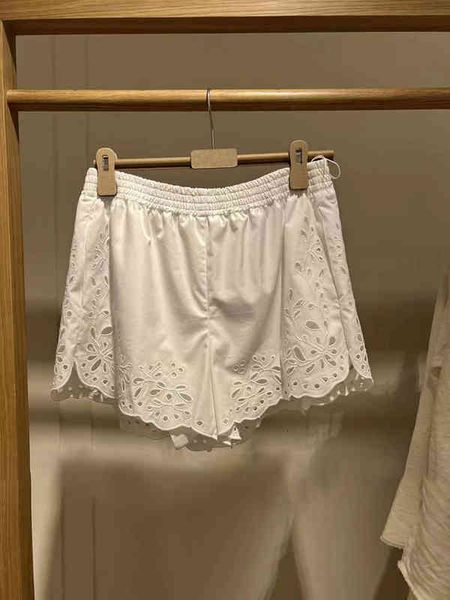 women's shorts elastic waist hollow out printed shorts niche summer wrinkled solid color fresh and sweet casual pants, White;black
women's shorts elastic waist hollow out printed shorts niche summer wrinkled solid color fresh and sweet casual pants, White;black