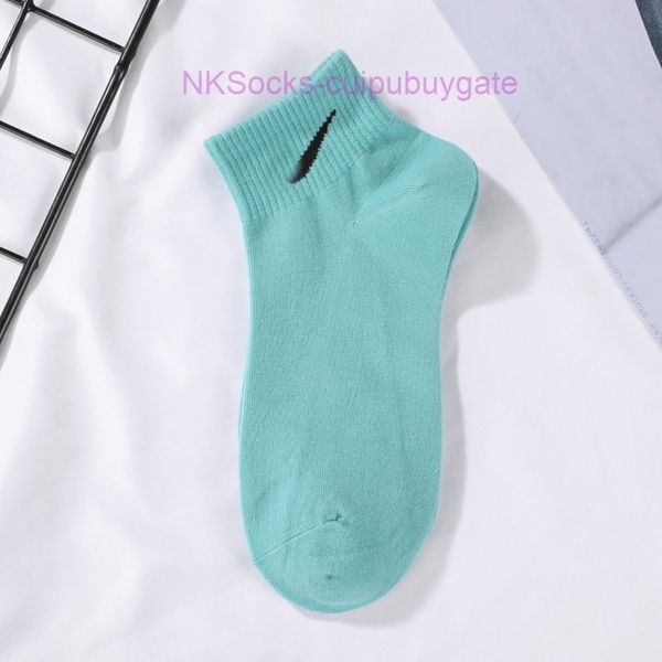 classic fashion men's socks hook brand designer women's leisure lovers' short tube sportsocks luxury women men breathable ver, Black
classic fashion men's socks hook brand designer women's leisure lovers' short tube sportsocks luxury women men breathable ver, Black