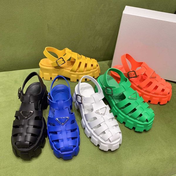 lady platform sandals luxury summer 2023new high upscale leather sandals lightweight flat retro potro popular roman women's shoes35-41, Black
lady platform sandals luxury summer 2023new high upscale leather sandals lightweight flat retro potro popular roman women's shoes35-41, Black