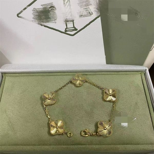 fashion classic 4/four leaf bracelets bangle chain 18k gold agate shell mother-of-pearl for women&girl wedding mother' day jewelry wome, Black
fashion classic 4/four leaf bracelets bangle chain 18k gold agate shell mother-of-pearl for women&girl wedding mother' day jewelry wome, Black