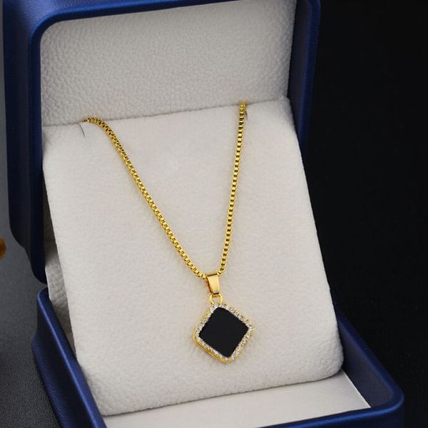 fashion classic designer necklace fritillary pendant s925 sterling silver necklaces plated 18k gold choker ladies valentine's day gift
fashion classic designer necklace fritillary pendant s925 sterling silver necklaces plated 18k gold choker ladies valentine's day gift