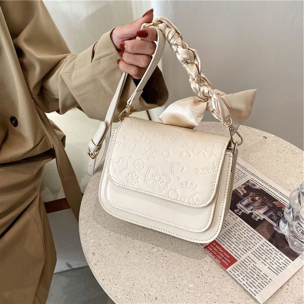 popular single shoulder messenger women's new versatile small square bag ladies bags crossbody handbags
popular single shoulder messenger women's new versatile small square bag ladies bags crossbody handbags