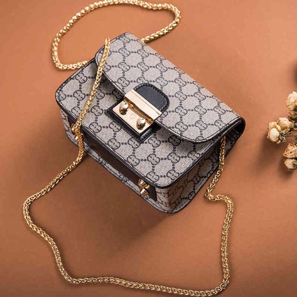 new exquisite small square bag three-dimensional printing chain versatile personalized simple sling one shoulder messenger women's bags
new exquisite small square bag three-dimensional printing chain versatile personalized simple sling one shoulder messenger women's bags