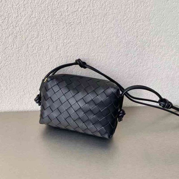 handbags designer venetas's bottegass's 2022 woven small square bag single shoulder messenger leisure womens for men and women
handbags designer venetas's bottegass's 2022 woven small square bag single shoulder messenger leisure womens for men and women