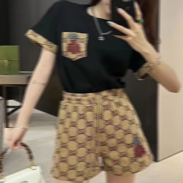 b859 designer letters womens t shirts skirts two piece sets shorts summer casual loose tshirt fashion brand shorts for women, White
b859 designer letters womens t shirts skirts two piece sets shorts summer casual loose tshirt fashion brand shorts for women, White