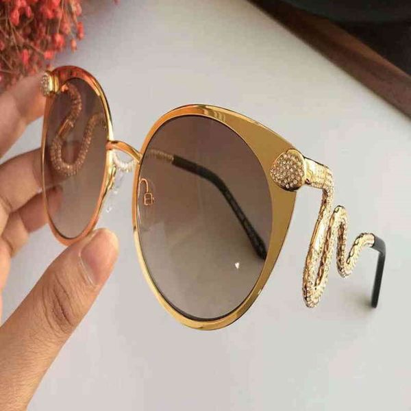 eye gradient snake ston 890 box sun smoke with gold/brown women cat aacpc, White;black
eye gradient snake ston 890 box sun smoke with gold/brown women cat aacpc, White;black