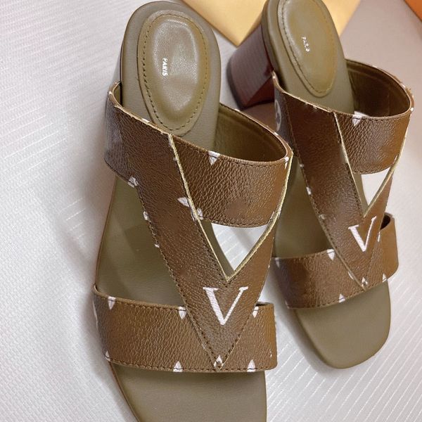 est heels with dustbag women shoes designer sandals quality sandals heel height and sandal flat shoe slides slippers by brand s102 05, Black
est heels with dustbag women shoes designer sandals quality sandals heel height and sandal flat shoe slides slippers by brand s102 05, Black