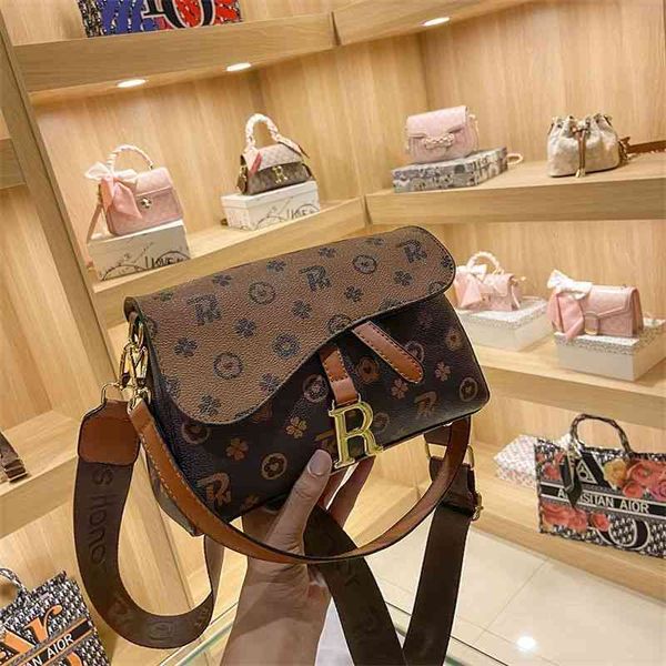 70% factory online sale autumn and winter single shoulder female retro contrast color leisure bag small square
70% factory online sale autumn and winter single shoulder female retro contrast color leisure bag small square