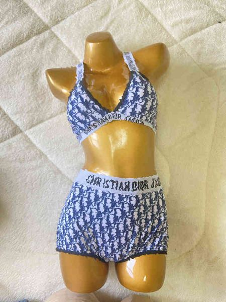 chao brand swimsuit women's letter knitting belt navy high waist split swimsuit fabric set, White;black
chao brand swimsuit women's letter knitting belt navy high waist split swimsuit fabric set, White;black