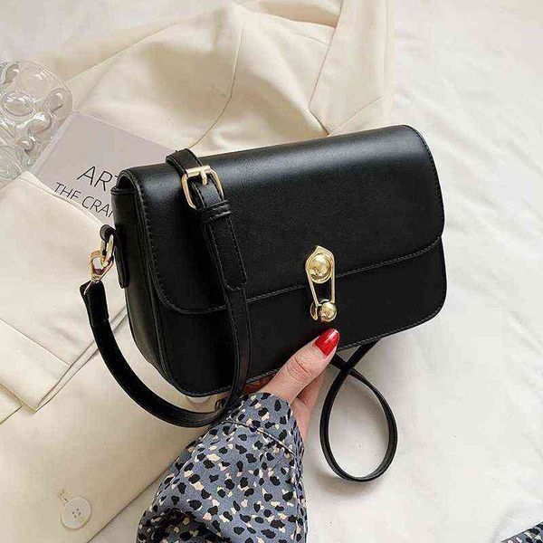 vintage simple solid color pu leather flap crossbody messenger bags for women 2021 winter new designer travel shoulder handbags g220509
vintage simple solid color pu leather flap crossbody messenger bags for women 2021 winter new designer travel shoulder handbags g220509